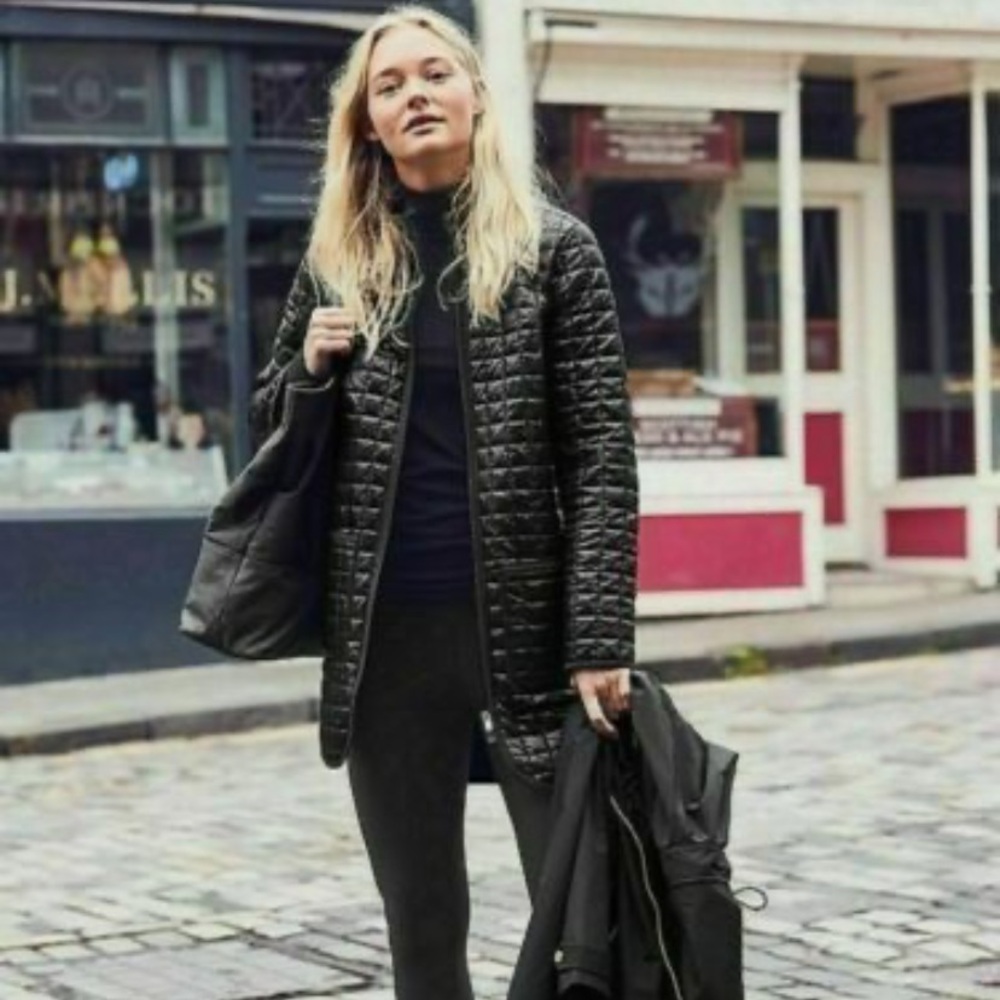 Athleta Recycled Grandview PrimaLoft She’ll Jacket Black